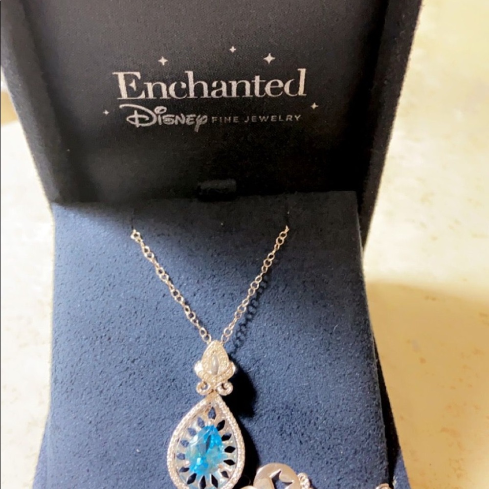 Disney necklace with charm